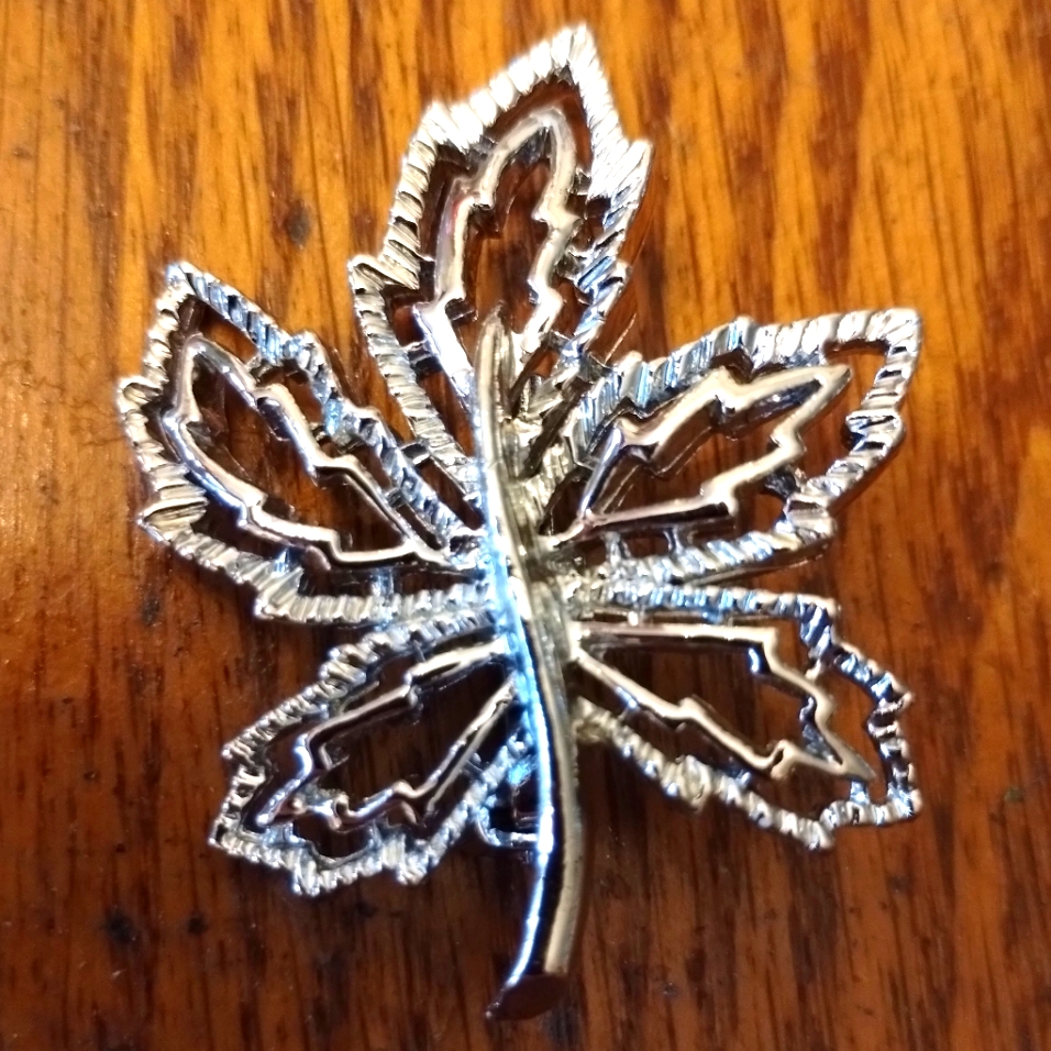 Vintage Silvertoned Open Work Maple Leaf Brooch By Gerry